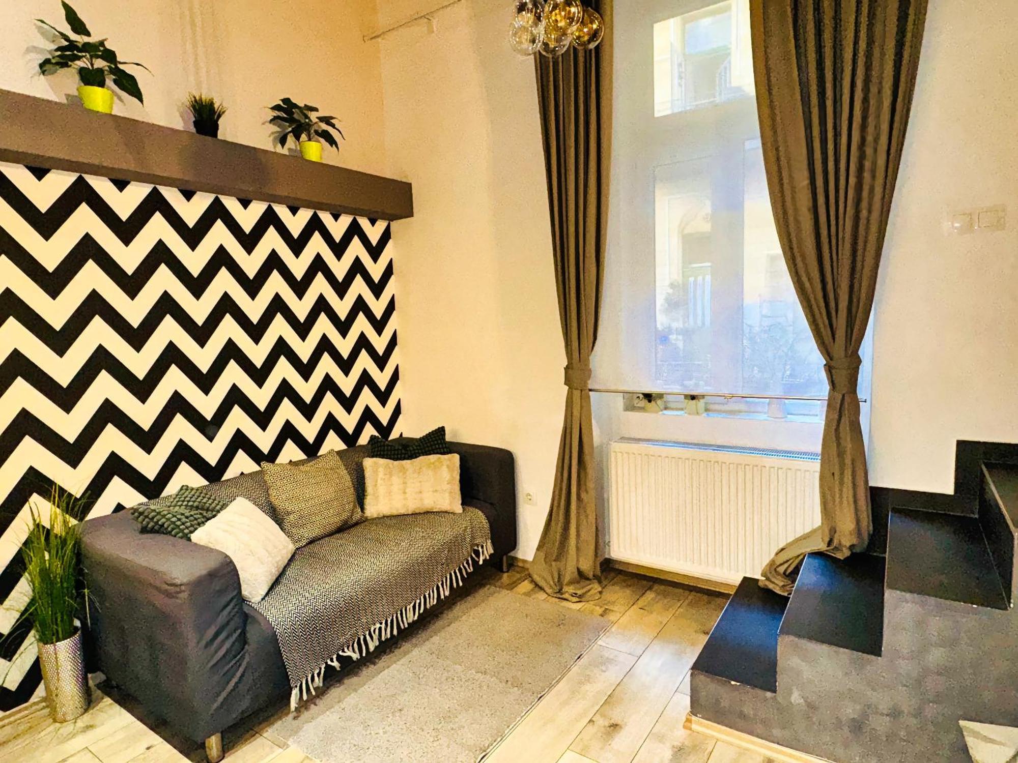 Csengery Apartment Budapest Esterno foto